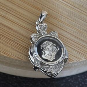 18 KTGC Marked Chinese Pendant Spinning Zodiac Symbol Onyx Silver Tone​